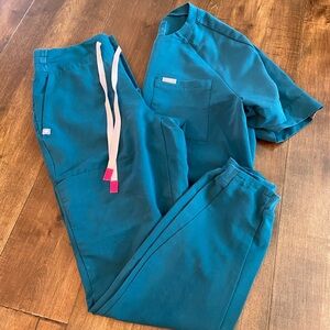 Figs Caribbean Blue scrubs